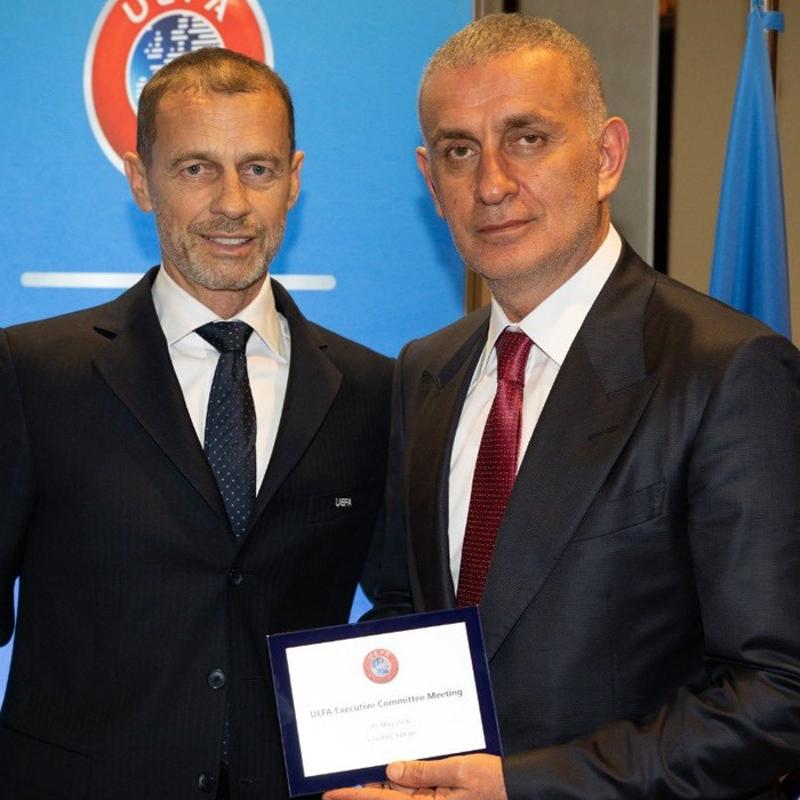 TFF Ba�kan� �brahim Hac�osmano�lu, final �ncesi UEFA Y�netim Kurulu Toplant�s�'na kat�ld�