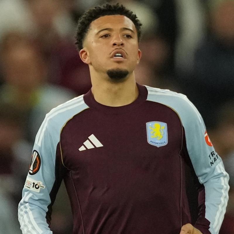 3 b�y�kler pe�inde! Hedef Jadon Sancho