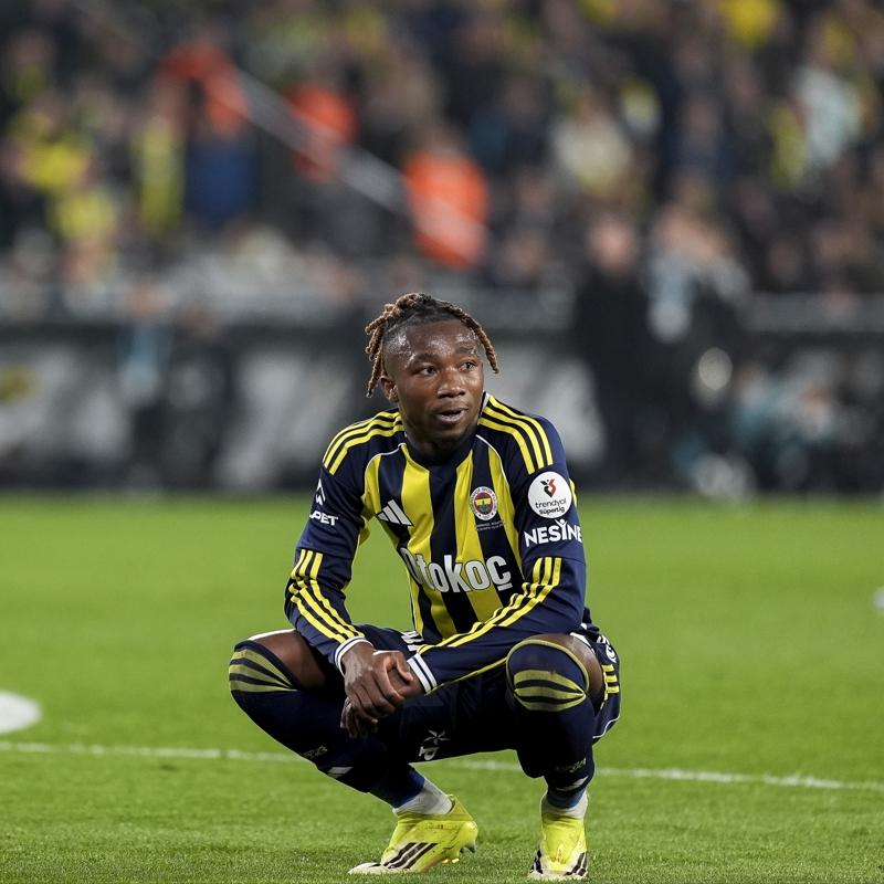 Fenerbah�e'den Dorgeles Nene a��klamas�! Ameliyat oldu