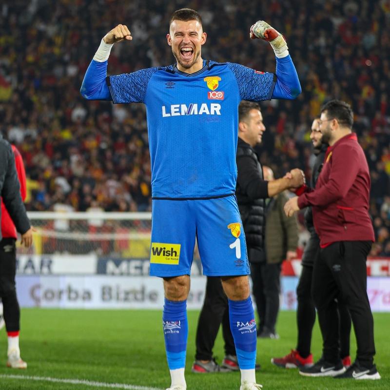 G�ztepe kalecisi Lis, S�per Lig'de en fazla s�re alan isim oldu