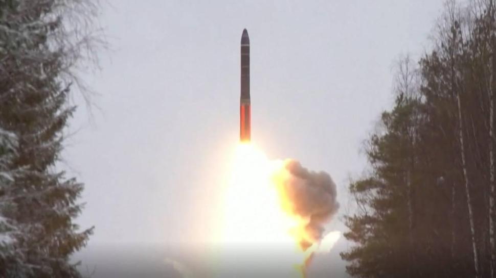 Rusya nükleer mühimmatı Belarus'a ulaştırdı