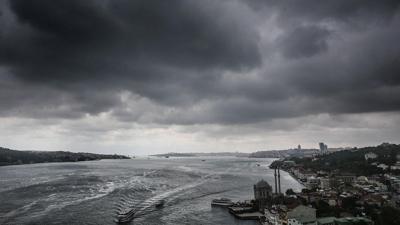 Meteoroloji'den sel ve su bask�n� uyar�s�! Kuvvetli ya��� kap�da