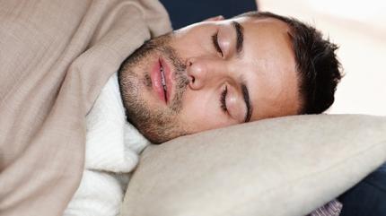 Ba��n� yast��a koyar koymaz uyuyanlar dikkat! O hastal���n habercisi olabilir�