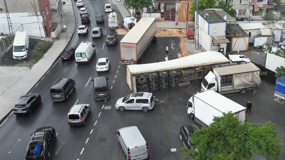 Başakşehir'de feci kaza kamerada