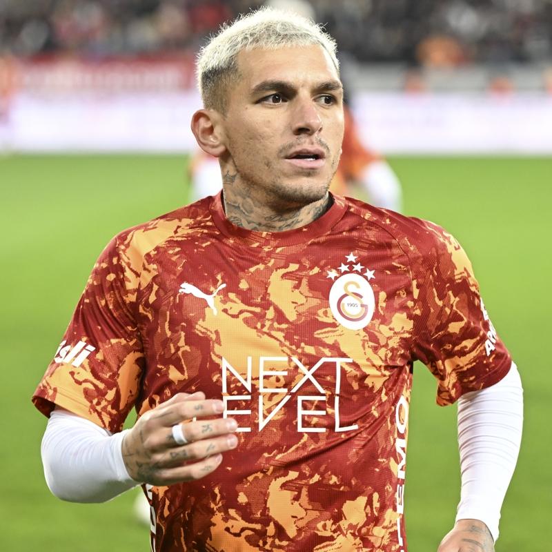 Galatasaray'�n vazge�ilmezi oldu! Lucas Torreira i�in karar verildi