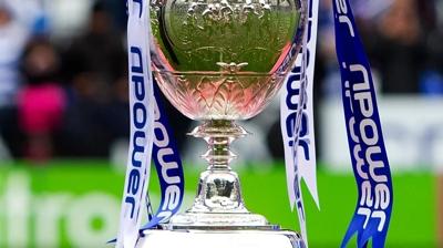 Premier Lig'e ��kan son tak�m belli oluyor!