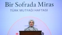 Emine Erdo�an'dan ''Bir Sofrada Miras'' payla��m�