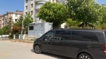 K�l��daro�lu'nun konutunda trafik ba�lad�! Ahmet Ak�n do�rudan i�eri girdi