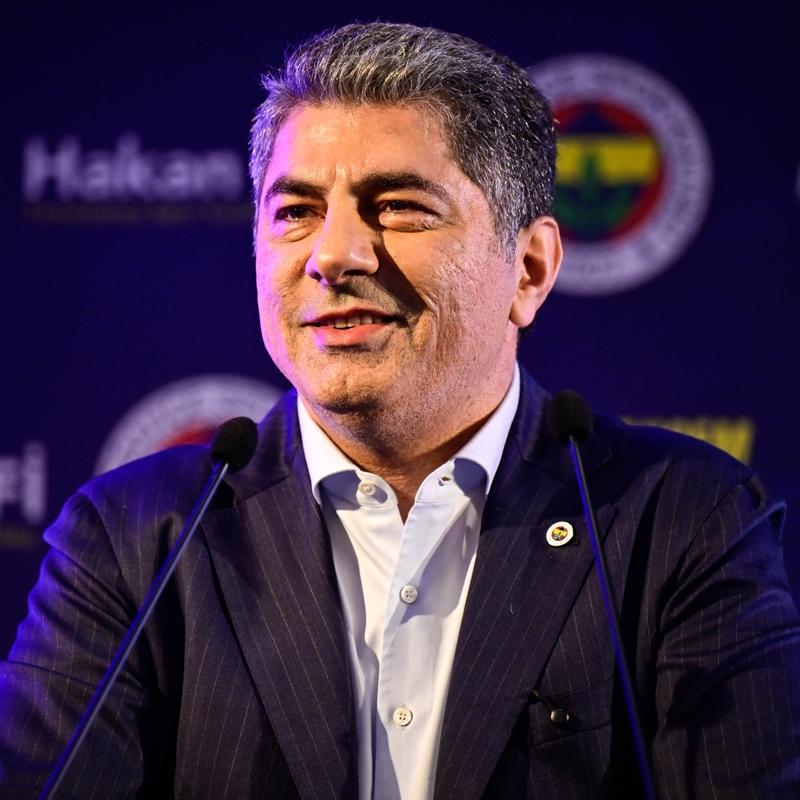 Hakan Safi, y�netim kurulunu tan�tt�! 'Bu sene �ampiyon yapaca��z'