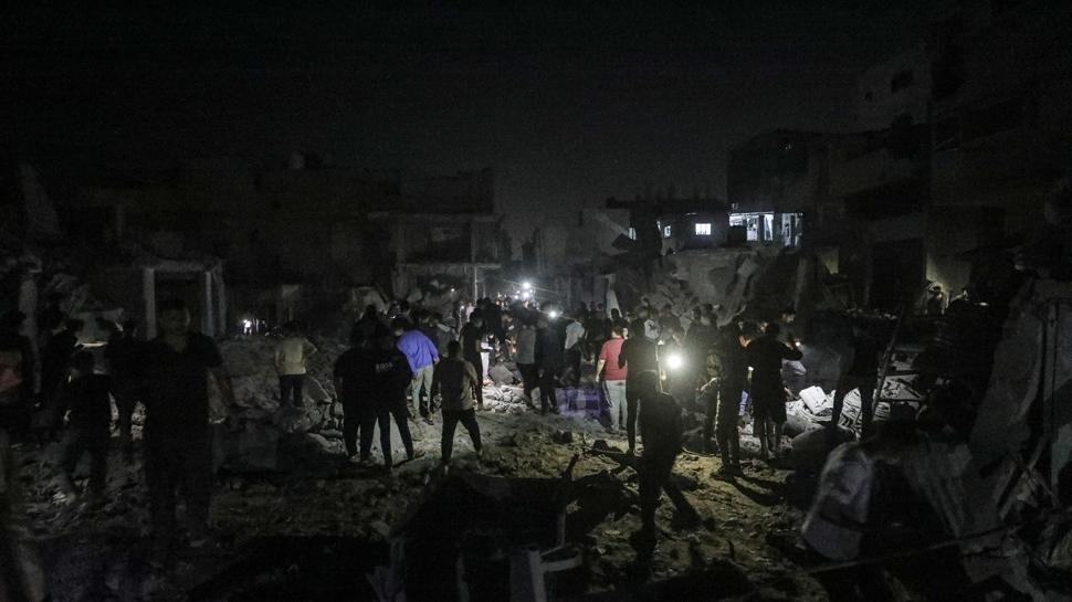İsrail kana doymadı: Gazze'ye atılan gaz 2 çocuğu hastanelik etti