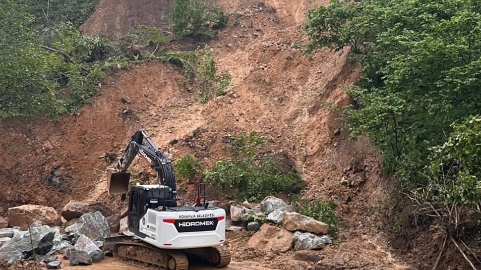 Giresun'da heyelan! Çok sayıda ev boşaltıldı