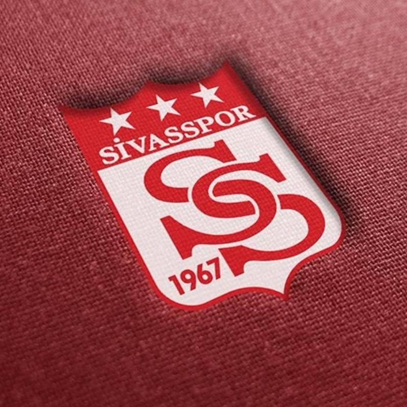 Sivasspor'da kriz s�r�yor! Taraftara destek �a�r�s�