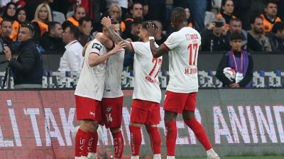 �orum FK S�per Lig'de! Erokspor finalde y�k�ld�...