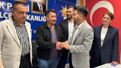 �stifa depremi! CHP'li Ba�kan AK Parti'ye ge�ti