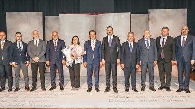 Ziya G�kalp do�du�u topraklarda an�ld�