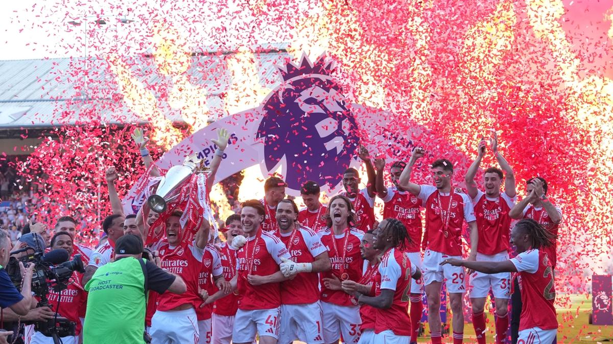 arsenal premier lig crystal palace foto�raflar� resimleri