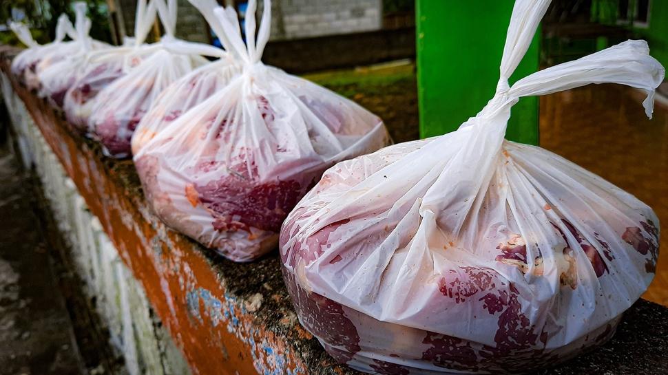 Plastik po�etlerde kurban eti ta��may�n