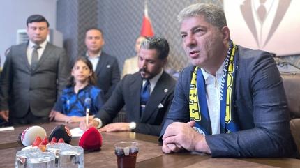 Hakan Safi: Fenerbah�e'yi tekrar Fenerbah�elilere emanet edece�iz