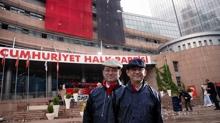 �zg�r �zel s�z�nde durmad�! CHP'deki kaosun arkas�ndan �mamo�lu ��kt�