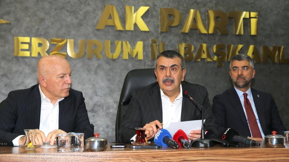 Bakan Tekin'den CHP'deki kriz hakkında açıklama: Olayın hiçbir yerinde AK Parti yok