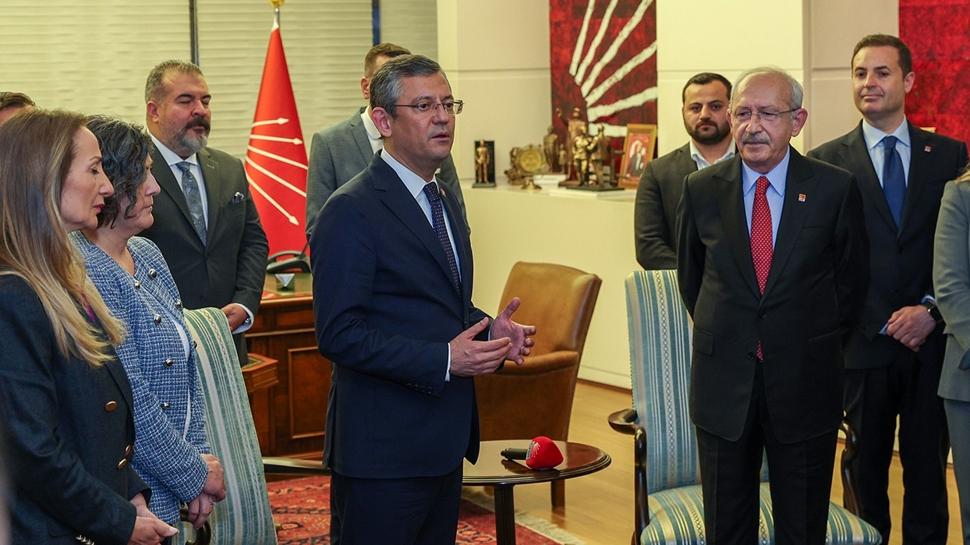 CHP'de kurultay d�ellosu! K�l��daro�lu taraf�ndan �zel'in teklifine cevap