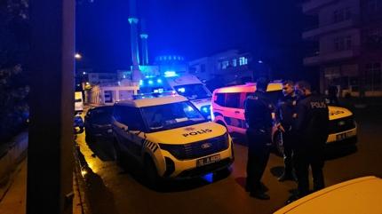 �orum'da b��akl� kavga: 2 ki�i yaraland�