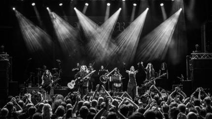 Manowar ve Haggard T�rkiye'ye geliyor: Metal m�zi�in devleri sahneye ��k�yor