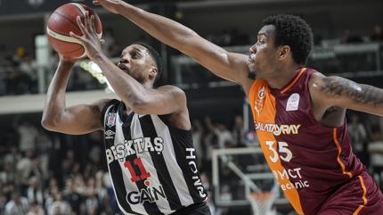 Pota derbisinde Be�ikta�'tan Galatasaray'a 25 say� fark!