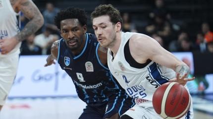 T�rk Telekom yar�n Anadolu Efes deplasman�na konuk olacak