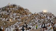 Hac� adaylar� Arafat'ta... Milyonlarca M�sl�man vakfe i�in topland�