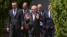 K�l��daro�lu �stlerini �izdi! CHP'de ''ar�nma'' toplant�s�