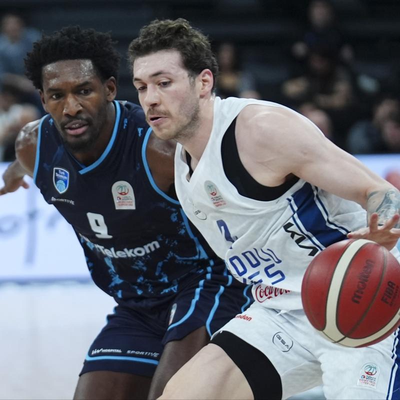 T�rk Telekom yar�n Anadolu Efes deplasman�na konuk olacak