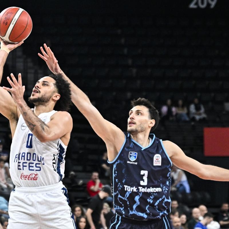 Anadolu Efes, seride �ne ge�ti