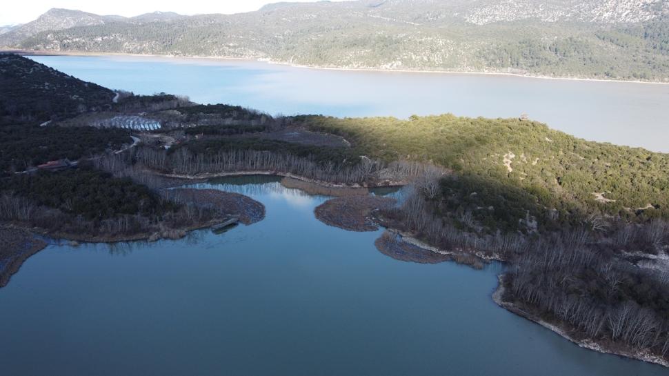 Hafta sonu kaçamağı için yeni trend: Isparta'nın gölleri ziyaretçi akınına uğruyor