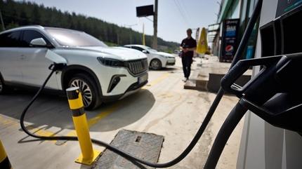 T�rkiye'nin yar�s� �hibrit ve elektrikli� dedi
