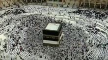 Mescid-i Haram'da bayram namaz�! 2 milyon M�sl�man k�yama durdu