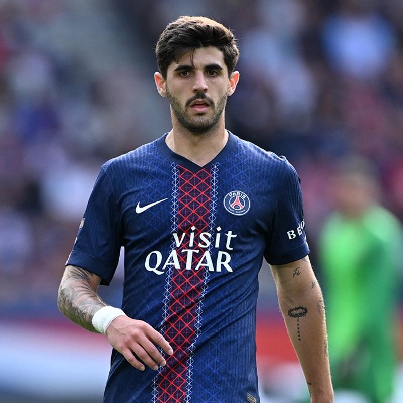 Aslan'dan stopere dev hamle! PSG'nin y�ld�z� g�ndemde...