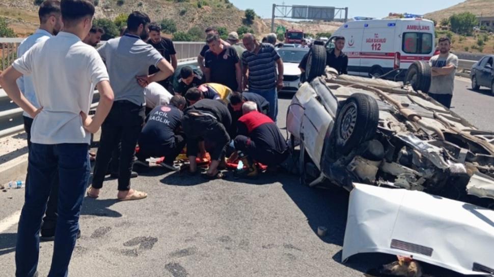 Çevre yolunda can pazarı! Otomobil takla attı: 5 yaralı