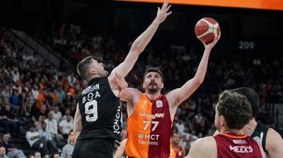Derbi serisinde Galatasaray, durumu e�itledi