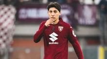 Sar�-k�rm�z�l�larda fla� geli�me... Eski Be�ikta�l�, Galatasaray yolunda!
