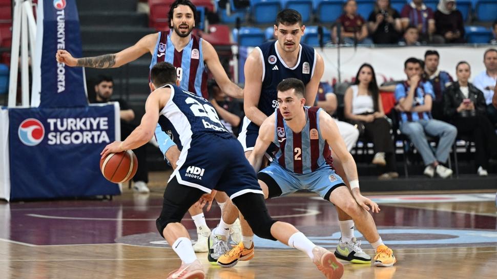 Trabzonspor, Bahçeşehir'e diş geçiremedi! Play-off'a veda etti