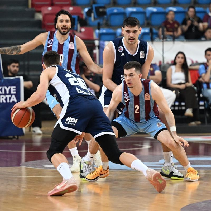 Trabzonspor, Bah�e�ehir'e di� ge�iremedi! Play-off'a veda etti