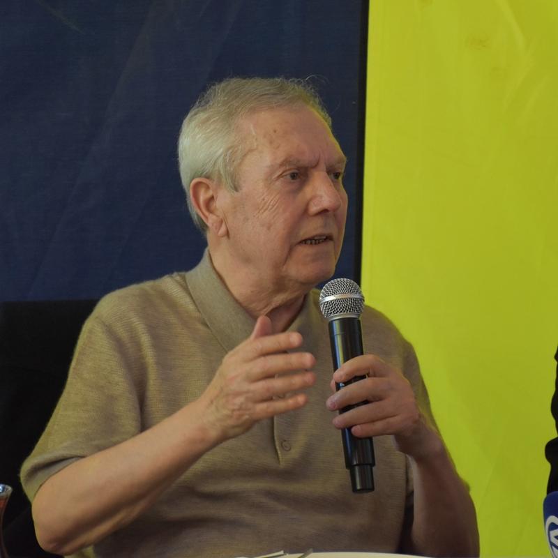 Aziz Y�ld�r�m'dan transfer a��klamas�! '2 santrfor al�yoruz'