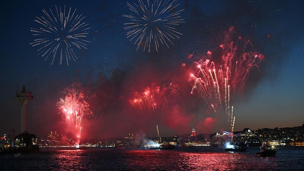 Bo�az'da g�rsel ��len: �stanbul'un Fethi'nin 573'�nc� y�l� kutlan�yor