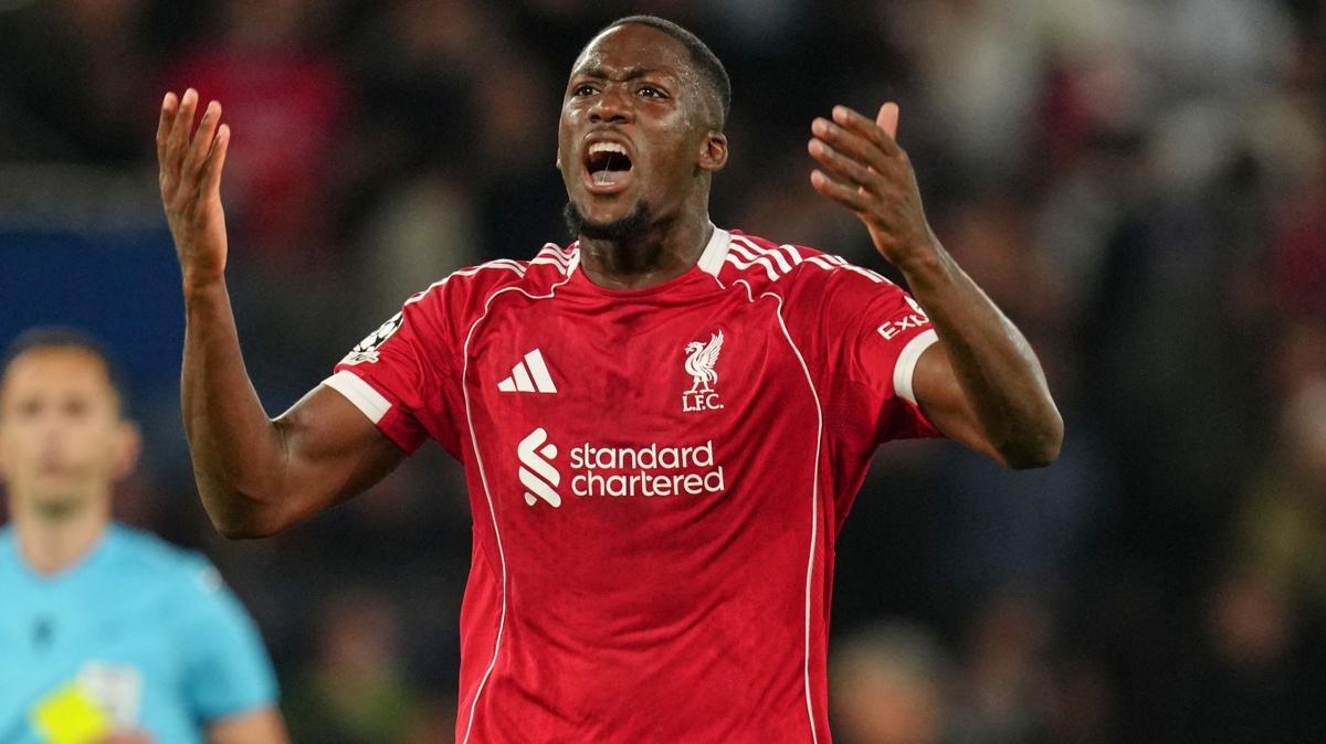 ibrahima konate liverpool premier lig foto�raflar� resimleri