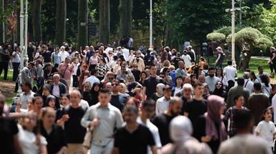 �stanbul'da bayram�n son g�n�: Vatanda�lar sahillere ak�n etti