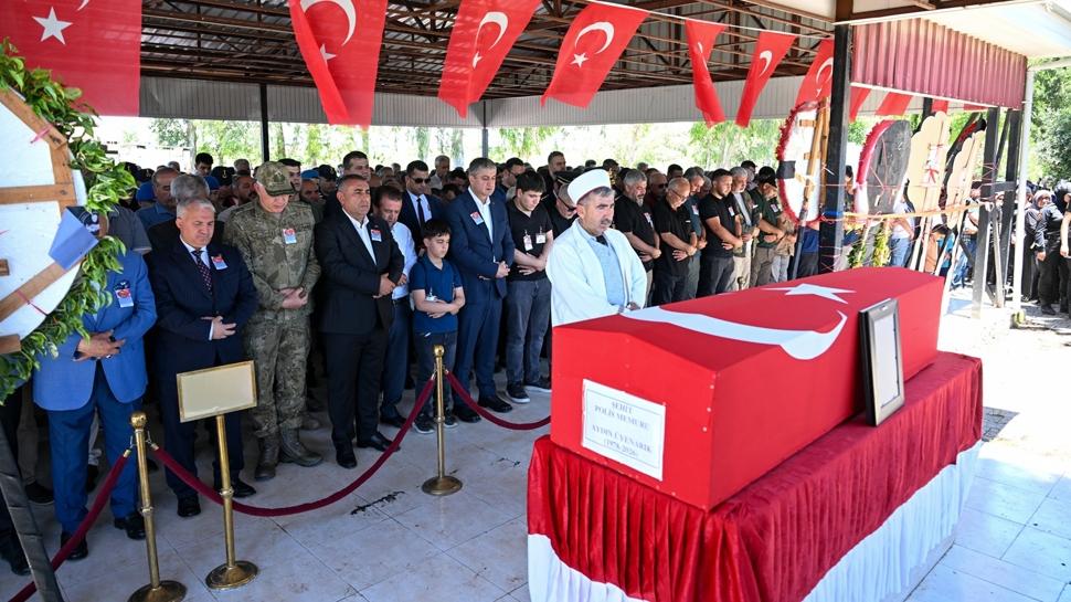 Trafik kazasında hayatını kaybetmişti! Şehit polis son yolculuğuna uğurlandı
