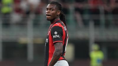 Fenerbah�e ve Galatasaray'a m�jde! Rafael Leao'dan ayr�l�k karar�