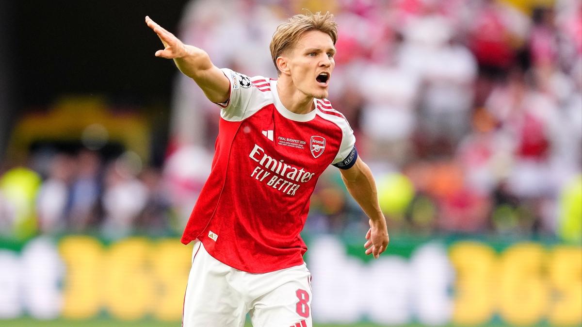 Martin Odegaard declan rice arsenal foto�raflar� resimleri