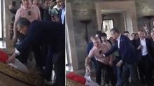 Atat�rk'�n huzurunda kriz! �zg�r �zel'den �irkin provokasyon